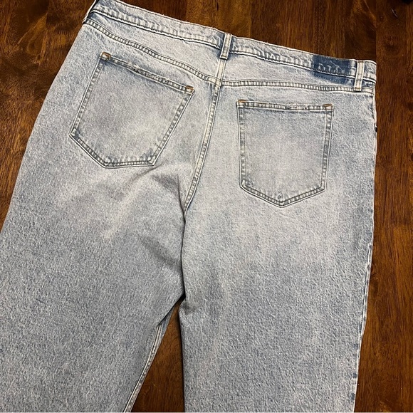 NWT Abercrombie & Fitch 90s Straight Ultra High Rise Jeans Size 35 / 20 Short - Picture 11 of 12